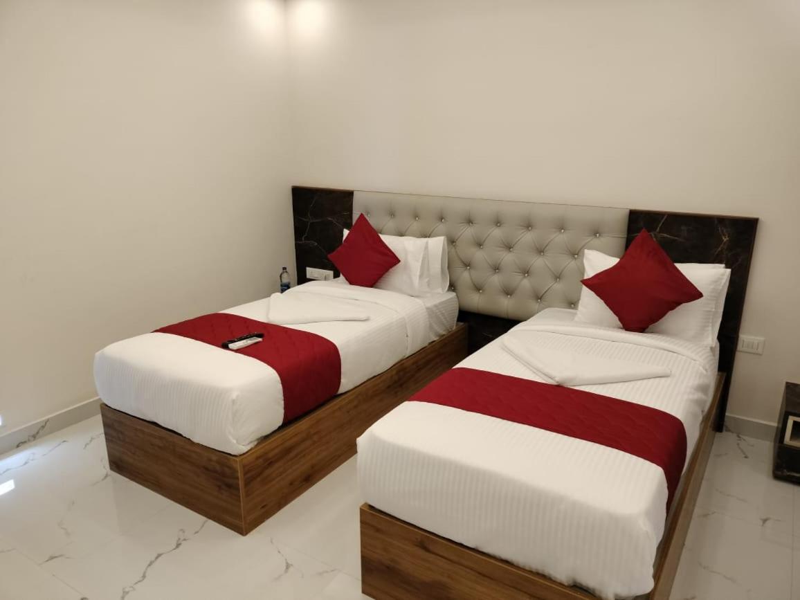 Mayuri Residency Hotel Attibele 外观 照片