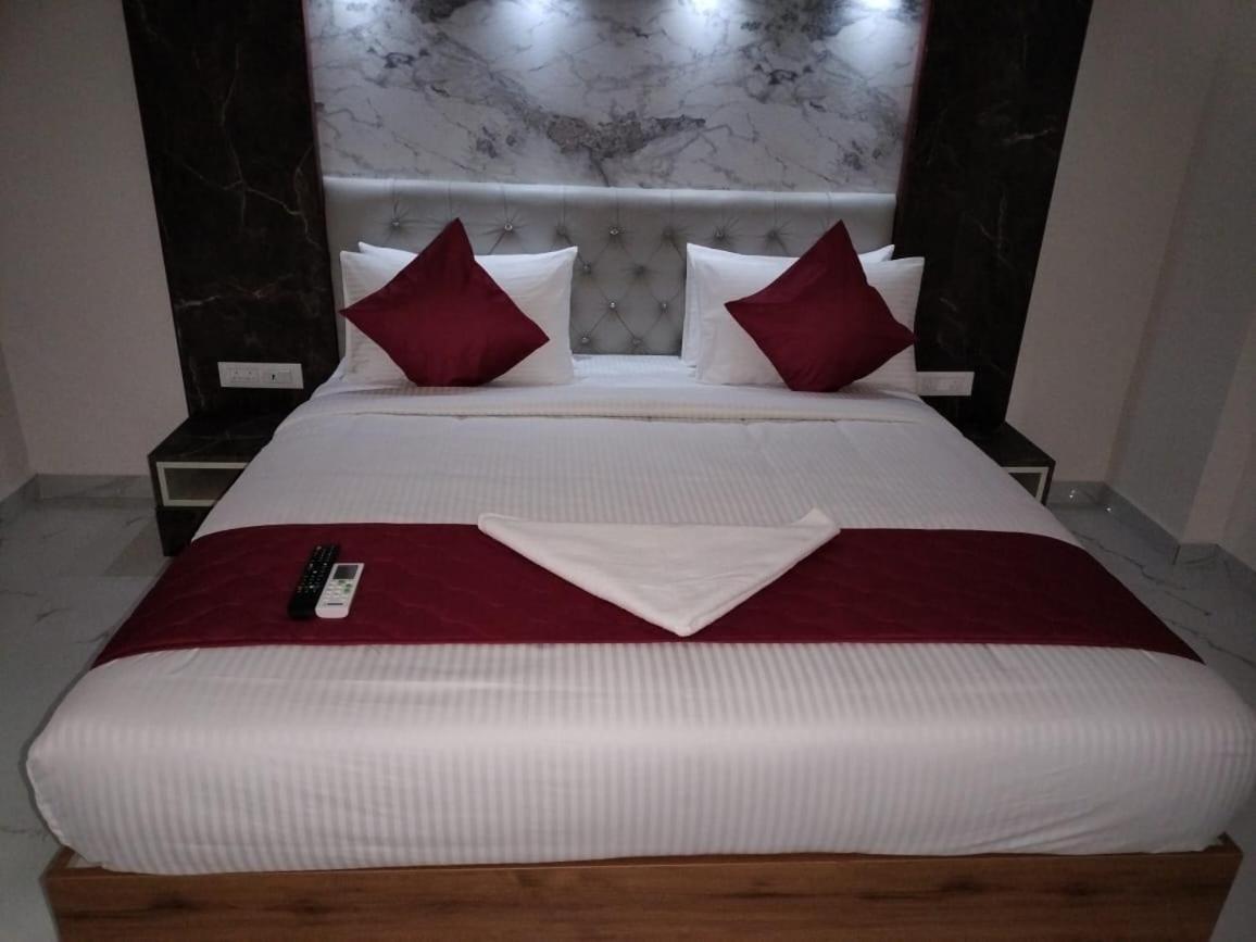 Mayuri Residency Hotel Attibele 外观 照片