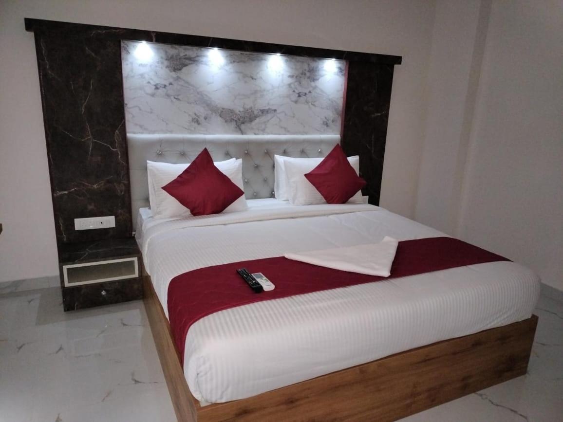 Mayuri Residency Hotel Attibele 外观 照片